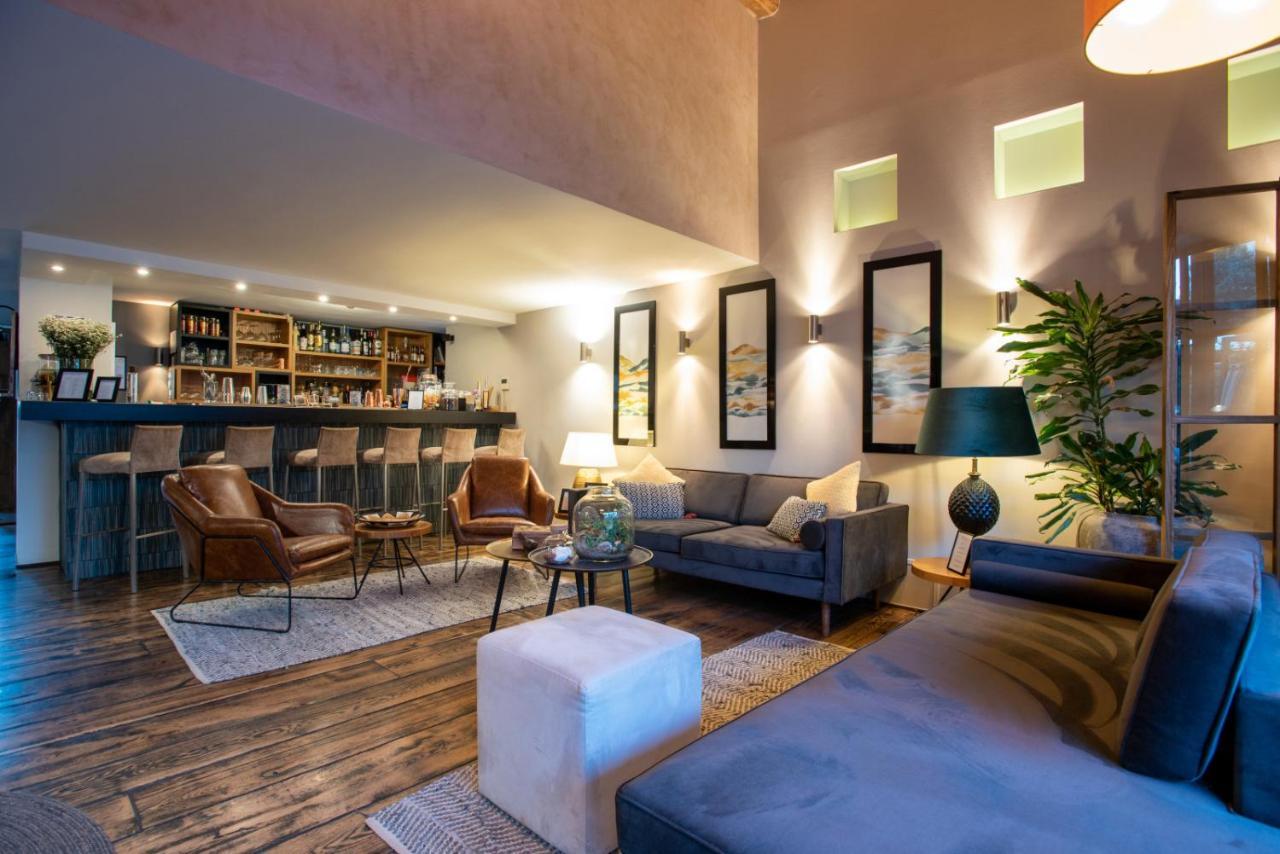 Domaine La Pierre Blanche Hotel Eygalières Buitenkant foto