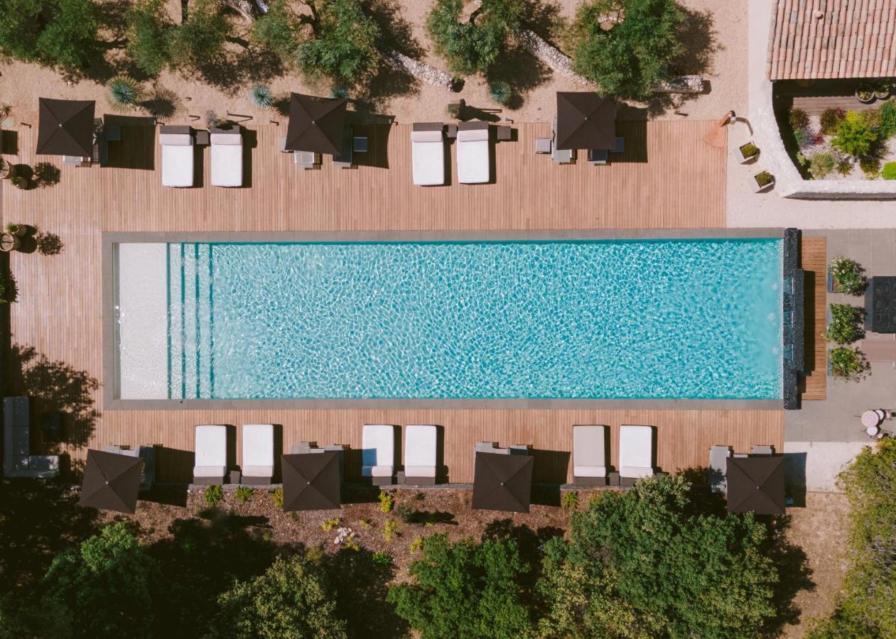 Domaine La Pierre Blanche Hotel Eygalières Buitenkant foto