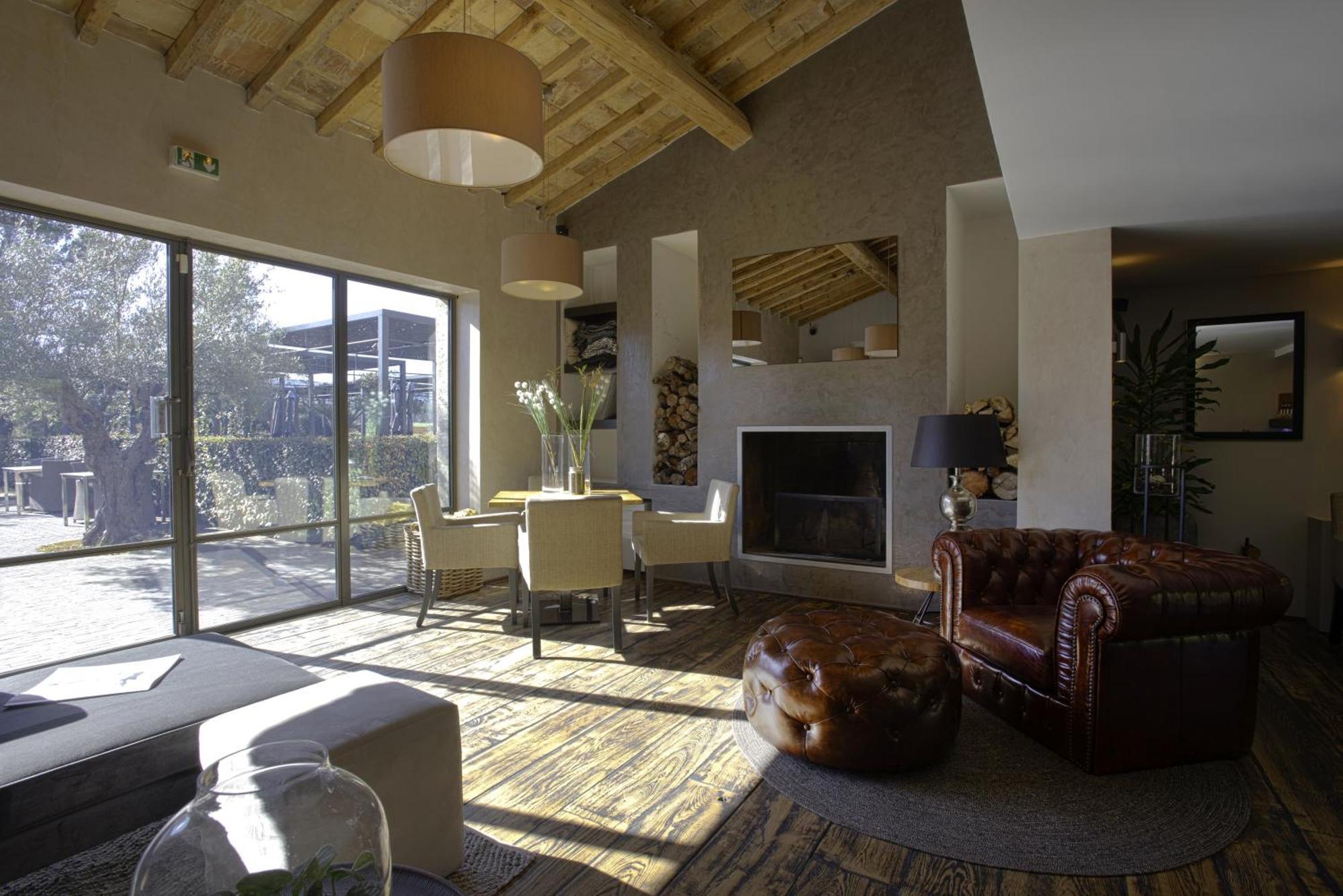 Domaine La Pierre Blanche Hotel Eygalières Buitenkant foto