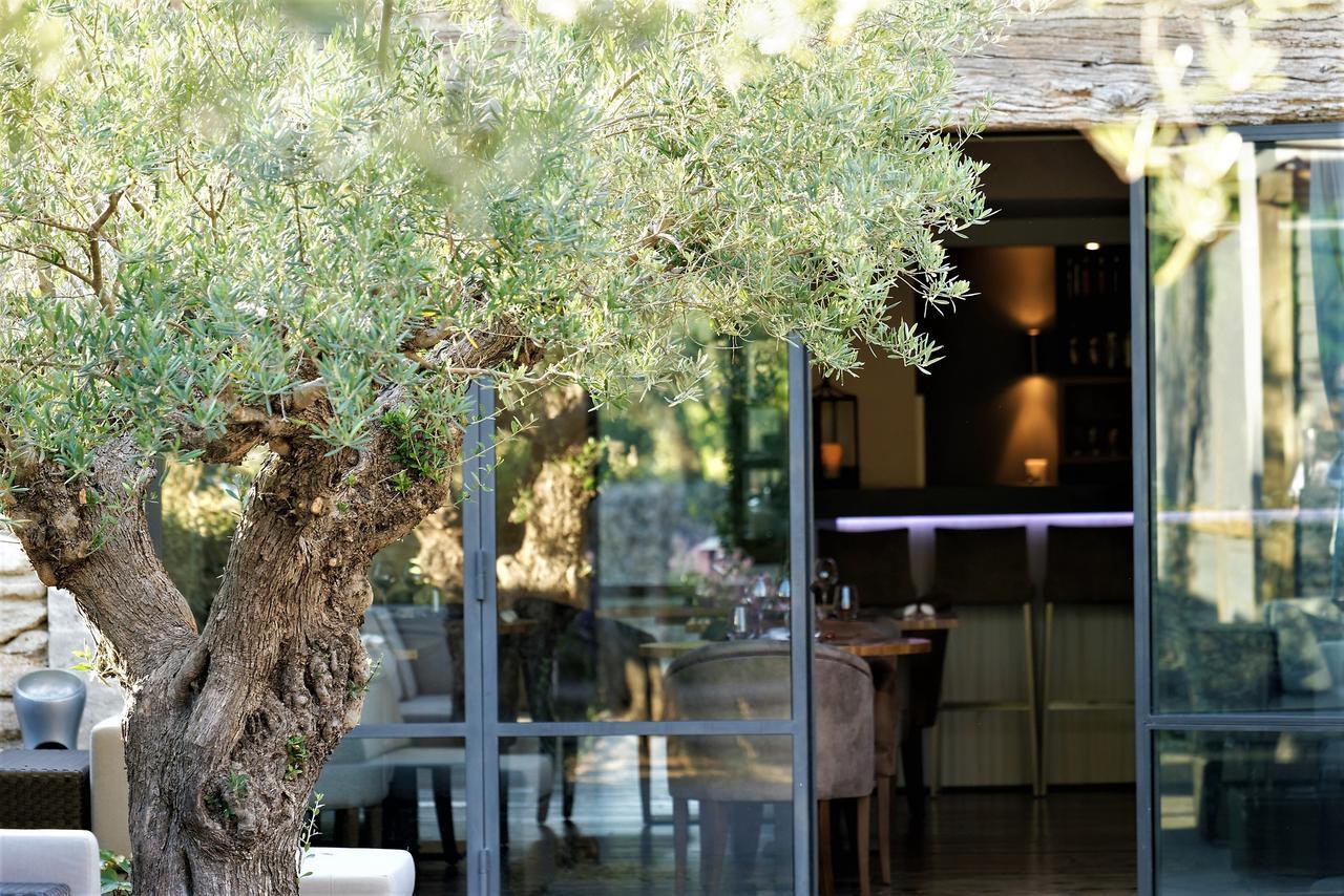 Domaine La Pierre Blanche Hotel Eygalières Buitenkant foto