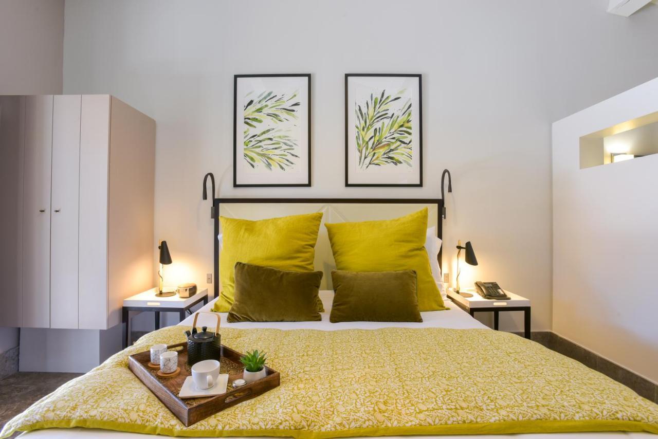 Domaine La Pierre Blanche Hotel Eygalières Buitenkant foto